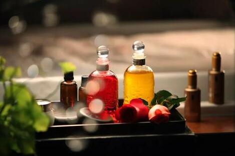 做全身按摩用什么精油好 做全身按摩用什么精油好